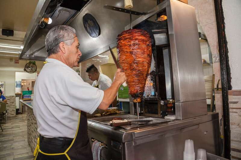 Mexico City: Tacos & Mezcal Night Food Tour - Comfortable transport, but expect traffic