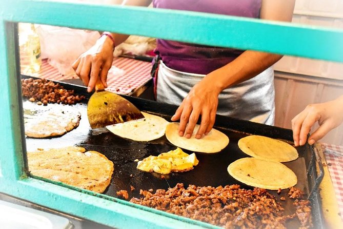 Mexico City Vegan & Vegetarian Street Food Adventure - Finishing in Zona Rosa with churros and a beer