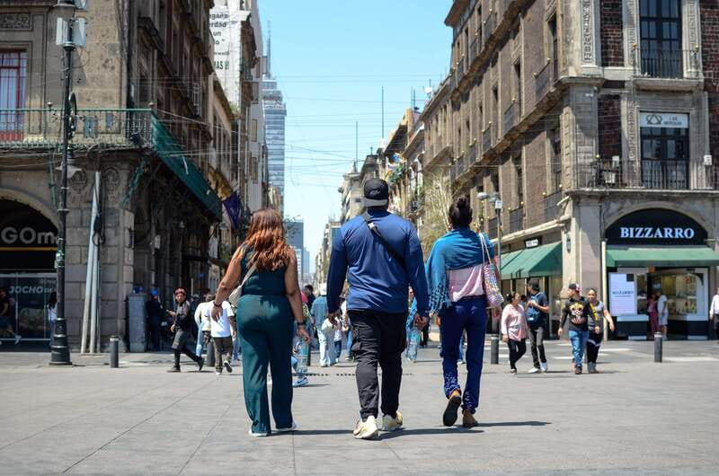 Mexico City: Zocalo Tacos Tour by Michelin-Star Chef Torres - Key points at a glance
