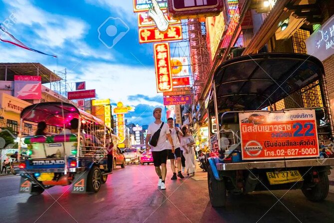 Michelin Guide Street Eats by Tuk Tuk: Bangkok Night Tour - Lim Lao Ngow and the First Bowl of Noodles