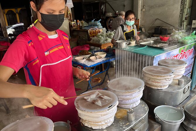 Michelin Guided Street Food Tour in Chiangmai: Thai Food Tour - Why a car-based food tour works well in Chiang Mai