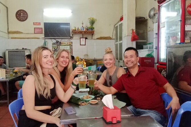 Michelin Street Food Tour - Several stops, one practical way to order