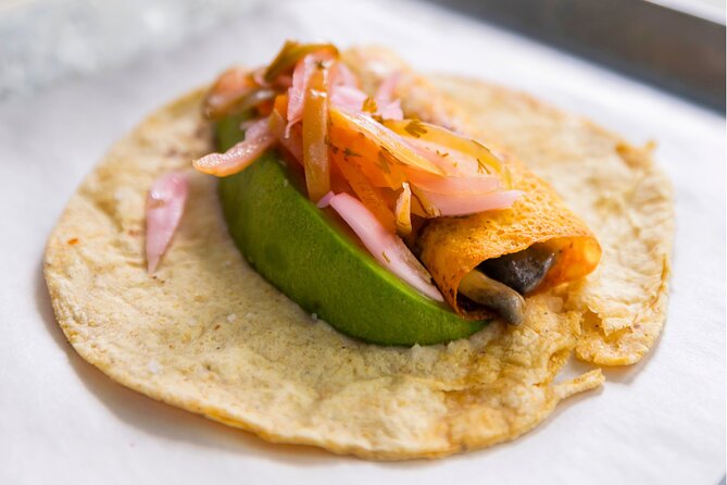 Michelin Taco Bike Tour: Roma Norte & Condesa /All-Inclusive. - First tacos in Condesa: homestyle food with a story