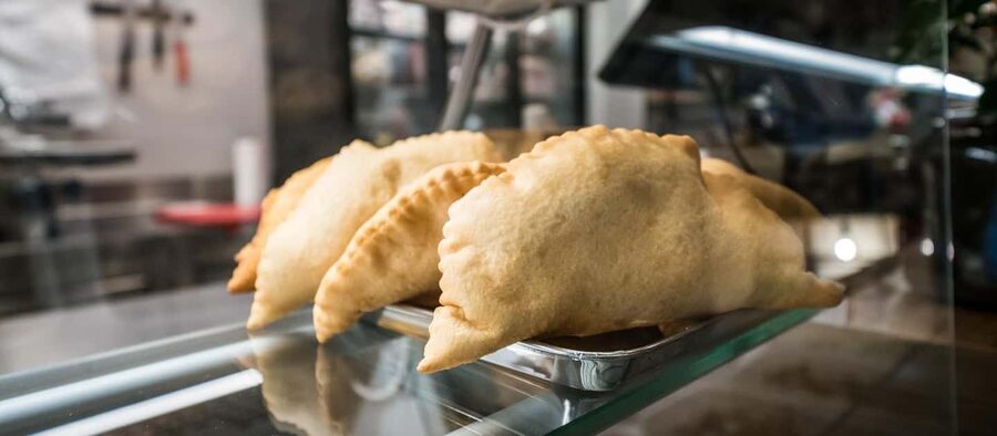 Milan: Street Food Tour with a Full Italian Food Experience - What makes the guide important