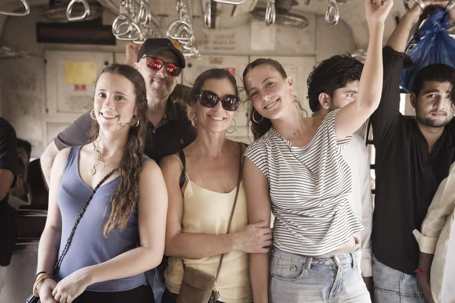 Mumbai Heritage, Street Food & Bazaar Walking Tour - Bhuleshwar Market and Chira Bazaar