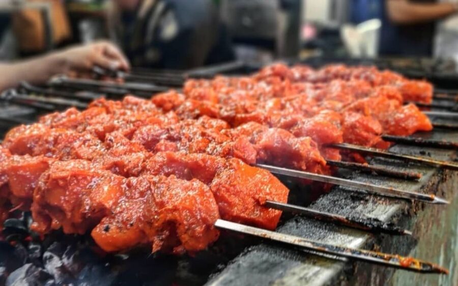 Mumbai: Local Street Food Private Walking Tour with Transfer - Why This Tour Works for a First Taste of Mumbai