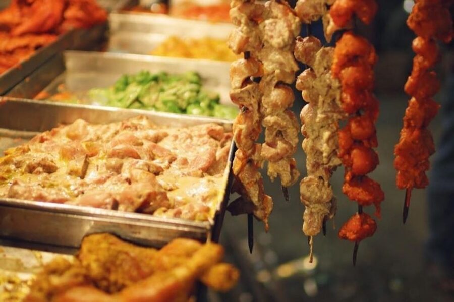 Mumbai: Local Street Food Private Walking Tour with Transfer - The Mini City Tour Between Food Stops
