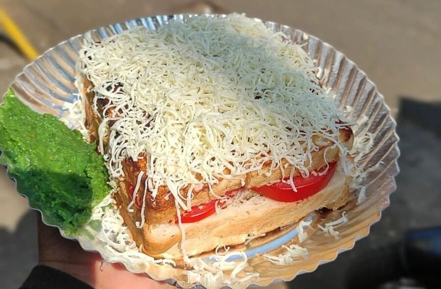 Mumbai: Local Street Food Private Walking Tour with Transfer - How Much Food Will You Actually Eat?