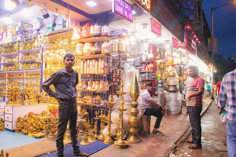 Mumbai: Street Food and Night Markets Tour - Bhuleshwar market, a quick look at local commerce