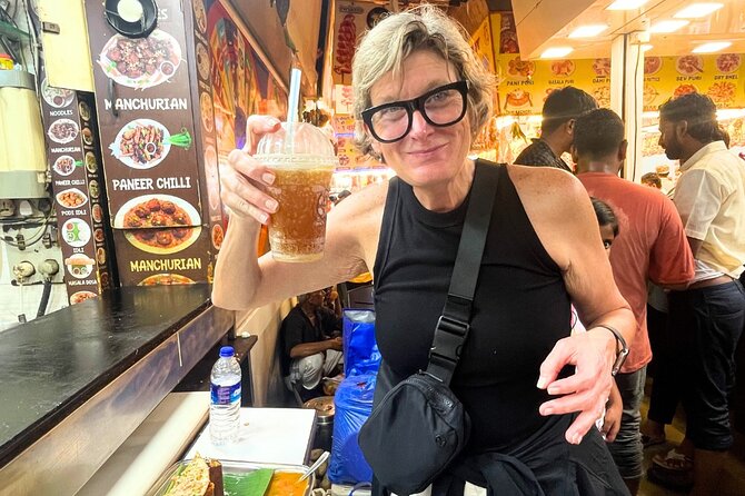 Mumbai Street Food & Beach Tour with 10+ Tastings - Why Juhu Beach makes a good food stop