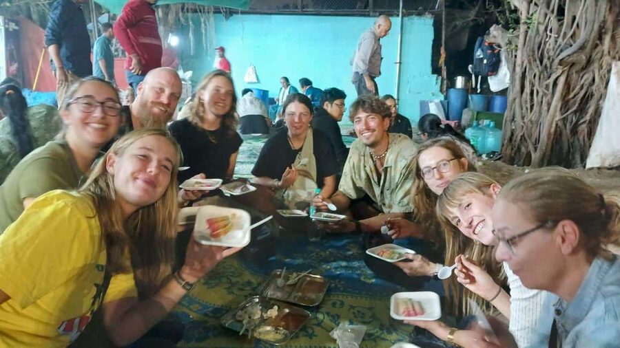 Mumbai Street Food Tour with Evening Bazaar Walk - What the food pacing is like