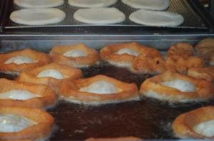 Munich: Guided Food Walking Tour with Beer Tasting - Starting beneath Isartor with a Bavarian welcome