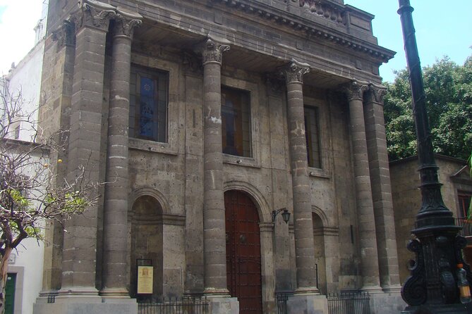 Must-See Walking Tour With A Guide Guadalajara - Churches, photos, and local legends