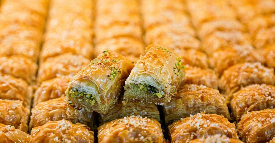 Mykonos Town: Food Walking Tour with Famous Tastings - Why this short Mykonos food walk works