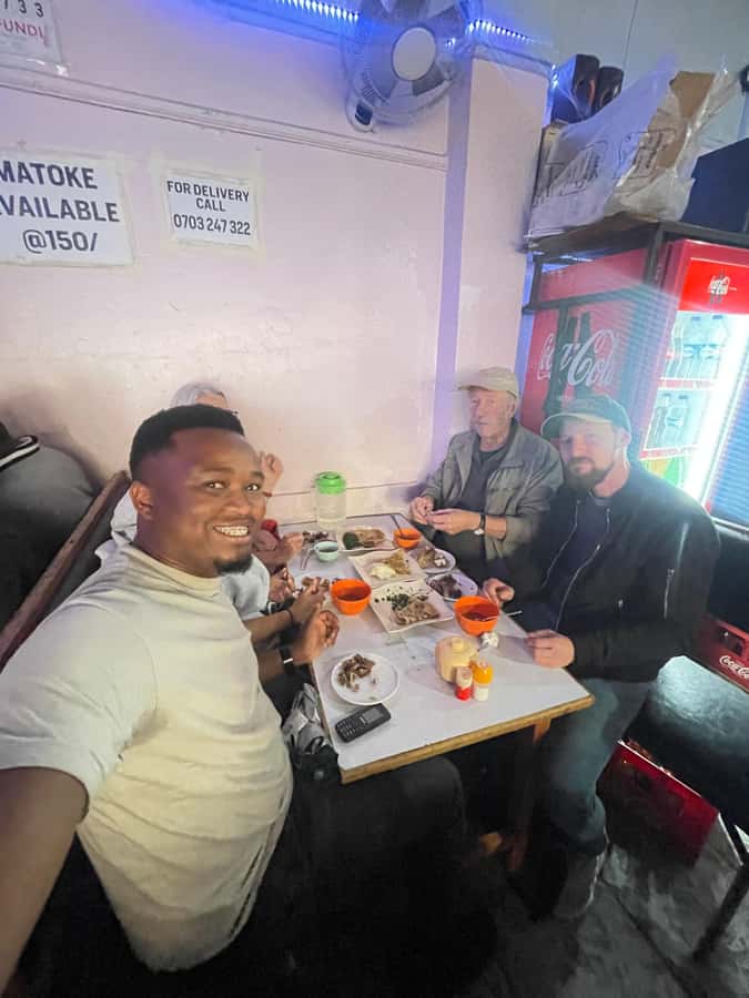 Nairobi: 1 Hour Gastronomic and Street Food tour of Nairobi - The first 10 minutes: Nairobi food market