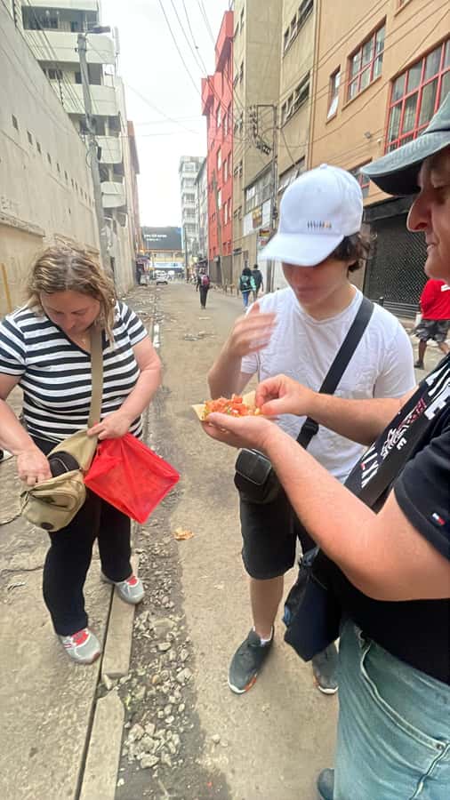Nairobi: 1 Hour Gastronomic and Street Food tour of Nairobi - The 20-minute tasting stop