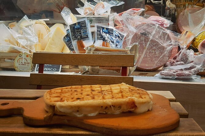 Naples as a local - Authentic Street Food Tour - Key points at a glance