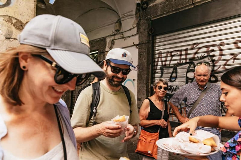 Naples: Guided Street Food Tour with Spritz - Fried food and old streets on Via dei Tribunali