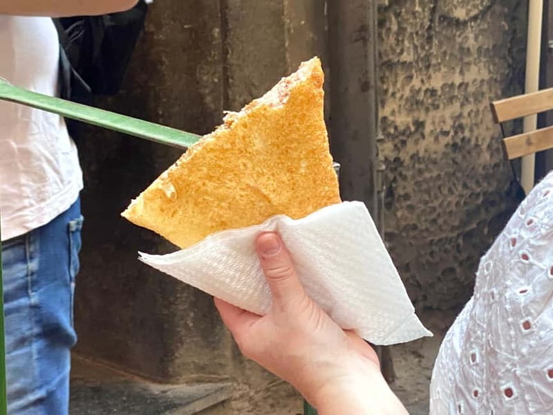 Naples: Old City Center Street Food Tour with Spritz - Who should book this food walk?