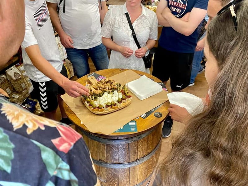 Naples: Street Food and Guided Sightseeing Walking Tour - Why this Naples food walk works
