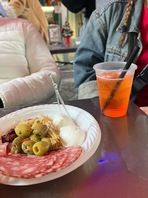 Naples: Street Food Experience With 6 Stops - Why La Pignasecca makes a better food classroom than a restaurant