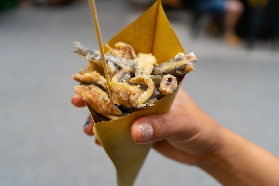 Naples Street Food Scene Tour: Small-Group Tasting Adventure - Ragù and the grandmother’s kitchen