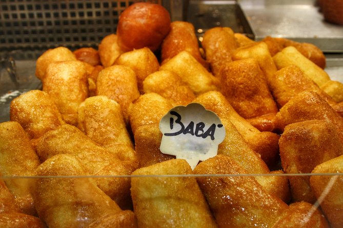 Naples Street Food Tour: Discover Local Flavors with Expert Guide - What the food selection does well, and what it misses