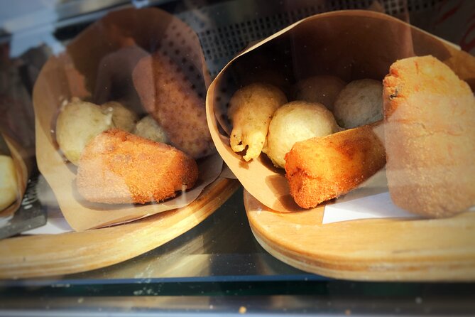 Naples' Ultimate Street Food Tour - Small Group by Do Eat Better - Santa Chiara, espresso, and the final sweet