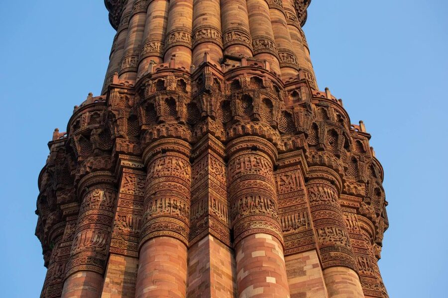 New Delhi Night Life Tour with Street Food - What the private car adds to a short evening