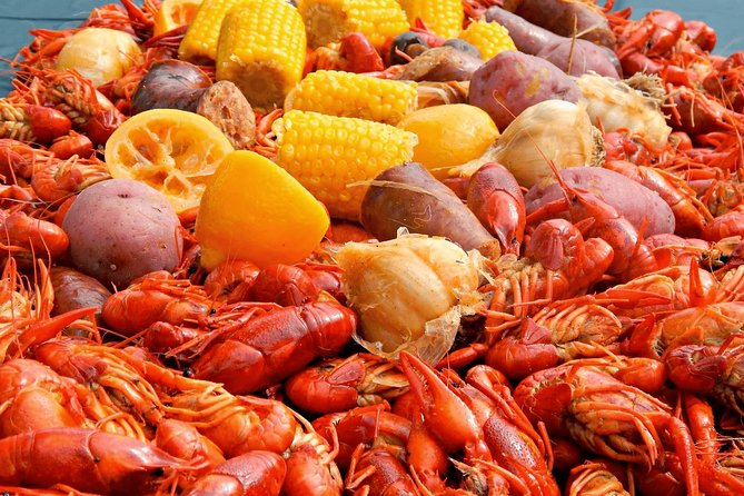 New Orleans Food Walking Tour - A food tour that explains New Orleans one plate at a time