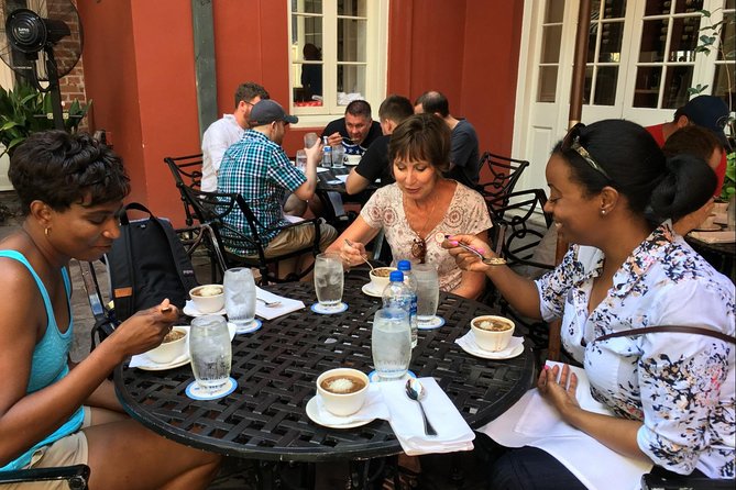 New Orleans Food Walking Tour of the French Quarter with Small-Group Option - Who Should Book This New Orleans Food Tour?