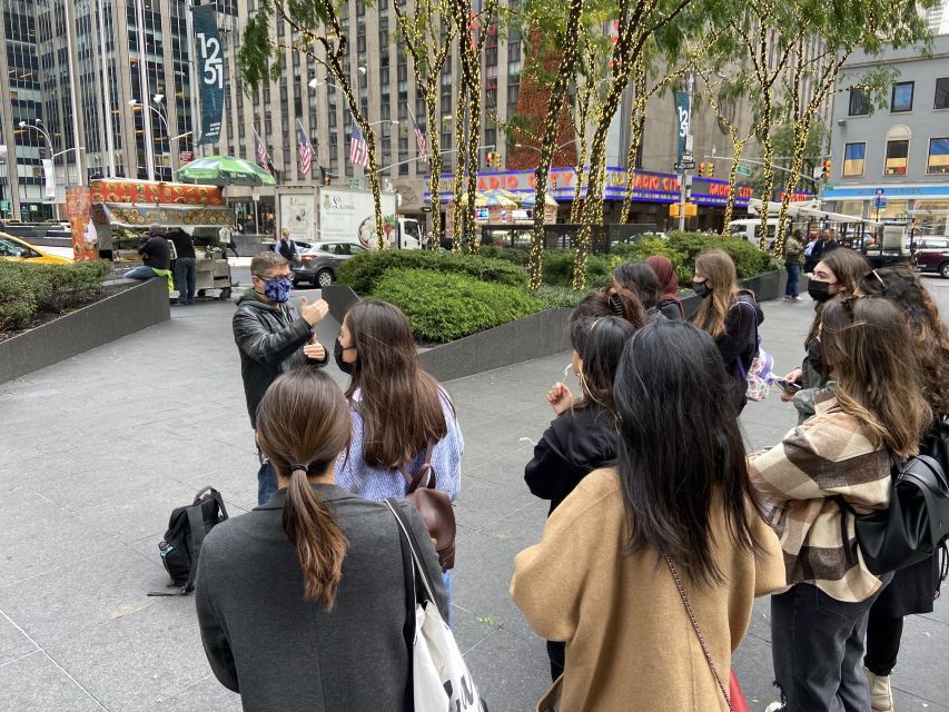 New York: Midtown Manhattan Street Food Walking Tour - Tacos and souvlaki bring global New York to one route