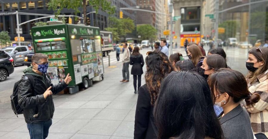 New York: Midtown Manhattan Street Food Walking Tour - Six tastings, with a menu that keeps moving