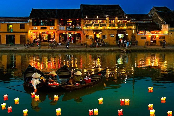 Night Boat Ride in Hoi An- Colourful Lanterns-Pick up at 16:30p.m - Walking through Hoi An’s old streets