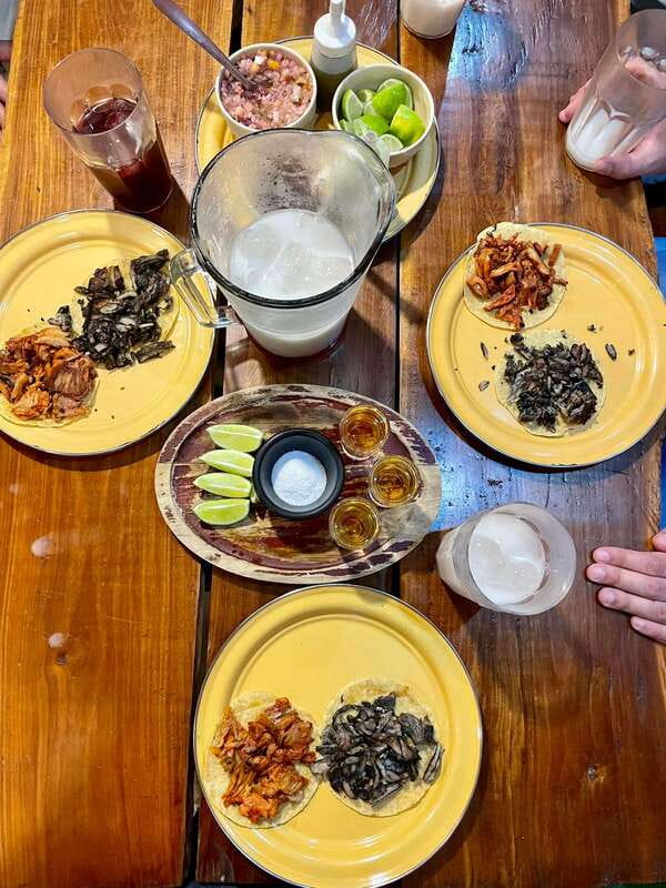 Night Tacos & Marquesitas With a Cancún Native - Meeting Osvaldo outside Iglesia Cristo Rey