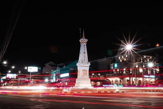 Night Walking Tour-Malioboro street food with guide at Yogyakarta - Beringharjo Market and Javanese ingredients