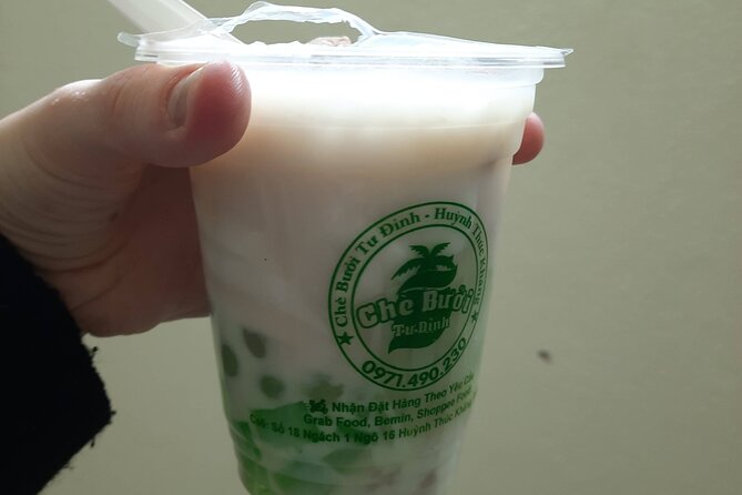 No Diet Club - Local food tour in Hanoi with many tastings ! - Familiar Vietnamese dishes and lesser-known choices