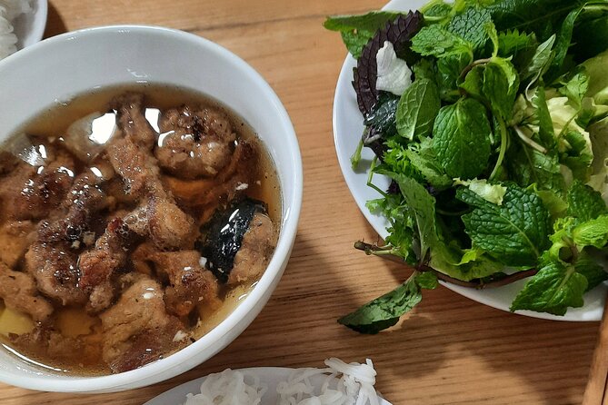 No Diet Club - Local food tour in Hanoi with many tastings ! - What the three-hour food route gives you
