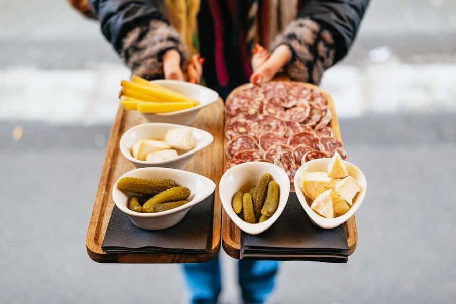 No Diet Club - Unique local Food in Paris! Canal st Martin - Simple planning advice for your day