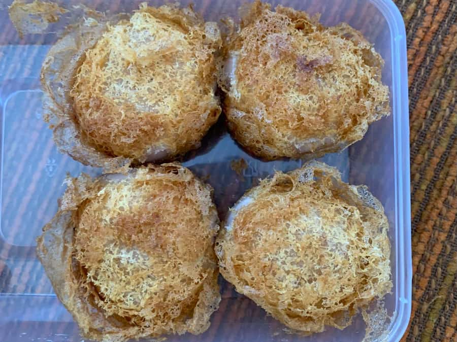 No Diet Club - Unique local Food in St Denis (La Réunion) - The social side of a 10-person group