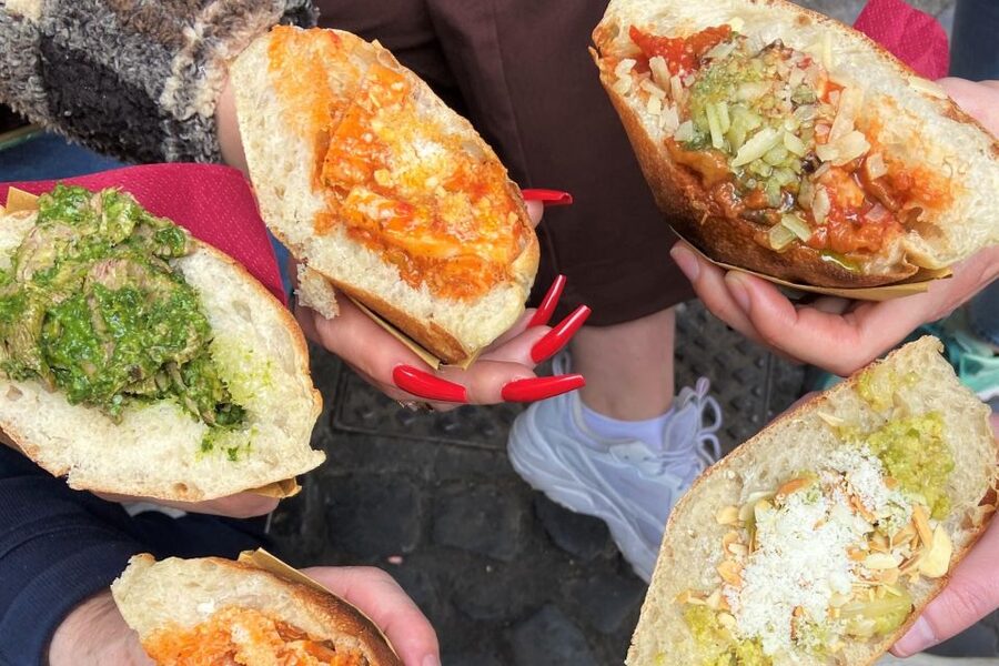 No Diet Club - Unique local Food Tour in Rome! (Trastevere) - What the guide adds beyond the food