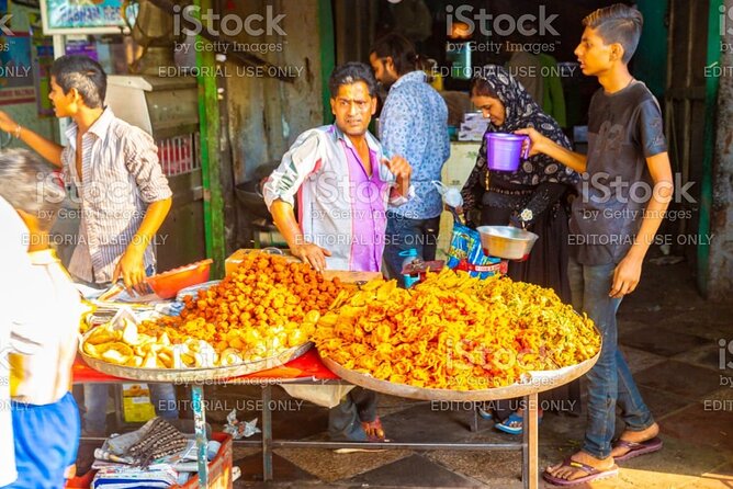 Old Delhi Cultural, Temples, Heritage Walking Street Food Tour - The Red Fort adds a Mughal landmark