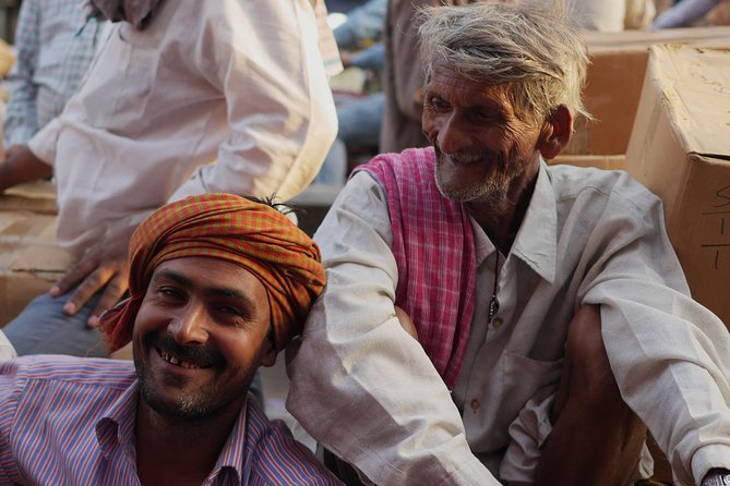 Old Delhi Street Food Tour - Chandni Chowk: start with familiar food in an unfamiliar setting