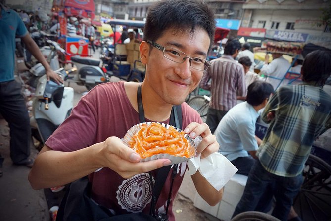 Old Delhi Street Food Tour - Jama Masjid: the first serious round of tasting