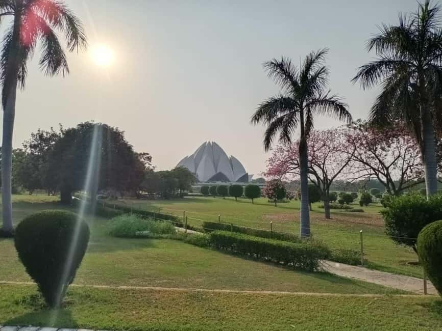 Old & New Delhi Private Day Tour with Expert Guide - Jama Masjid opens the Old Delhi chapter