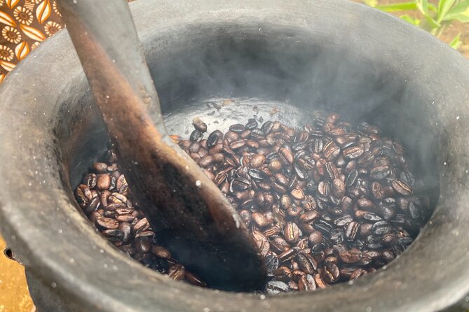 Organic Coffee Tour and Local Food Experience in Arusha - Meeting local people without a staged village show