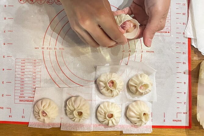 Organic Combo Dumplings & Xiao Long Bao Class with Market Walk) - Cooking xiao long bao and dumplings from scratch