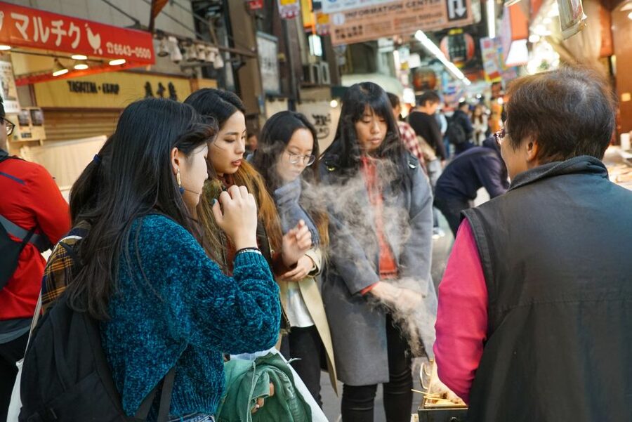 Osaka: Kuromon Market Food Walking Tour (6 stops, 6 tastes) - Six tastes, with room for local choices