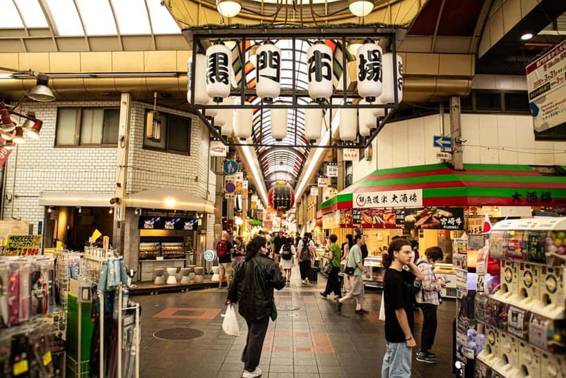 Osaka: Kuromon Market Street Food Tour with Pro Local Guide - Key points at a glance