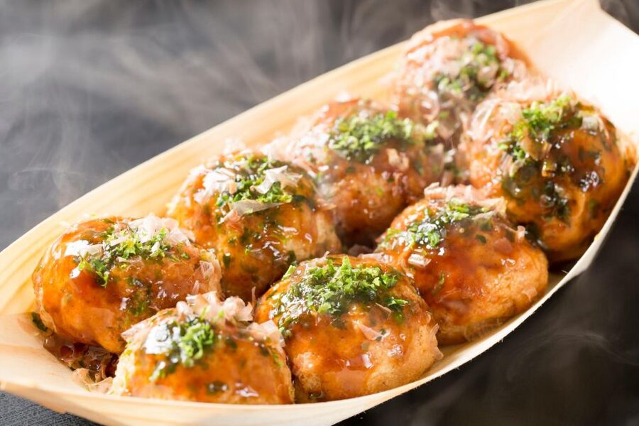Osaka: Local Foodie Tour in Dotonbori and Shinsekai - The narrow alley that recalls Osaka’s past